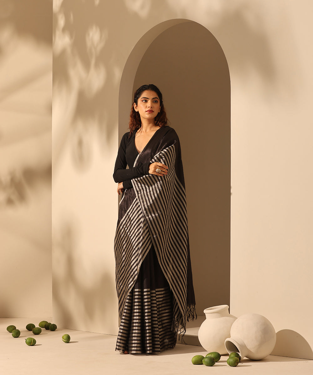 Black_And_Silver_Handloom_Pure_Tissue_Chanderi_Half_Striped_Saree_WeaverStory_02