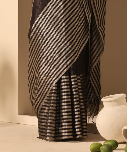 Black_And_Silver_Handloom_Pure_Tissue_Chanderi_Half_Striped_Saree_WeaverStory_04