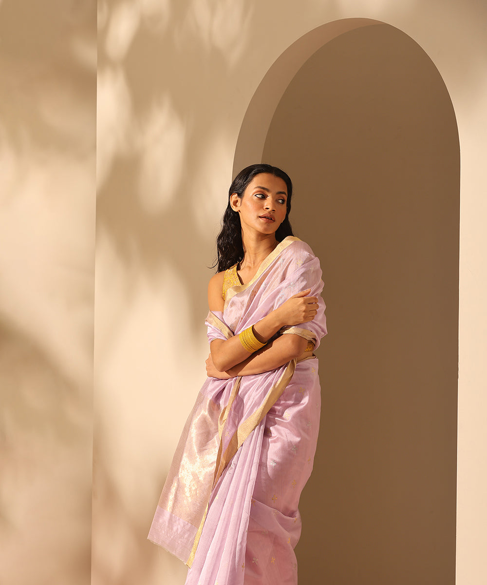 Handloom_Lilac_Pure_Chanderi_Silk_Saree_With_All_Over_Sona_Rupa_Booti_And_Tissue_Border_WeaverStory_01