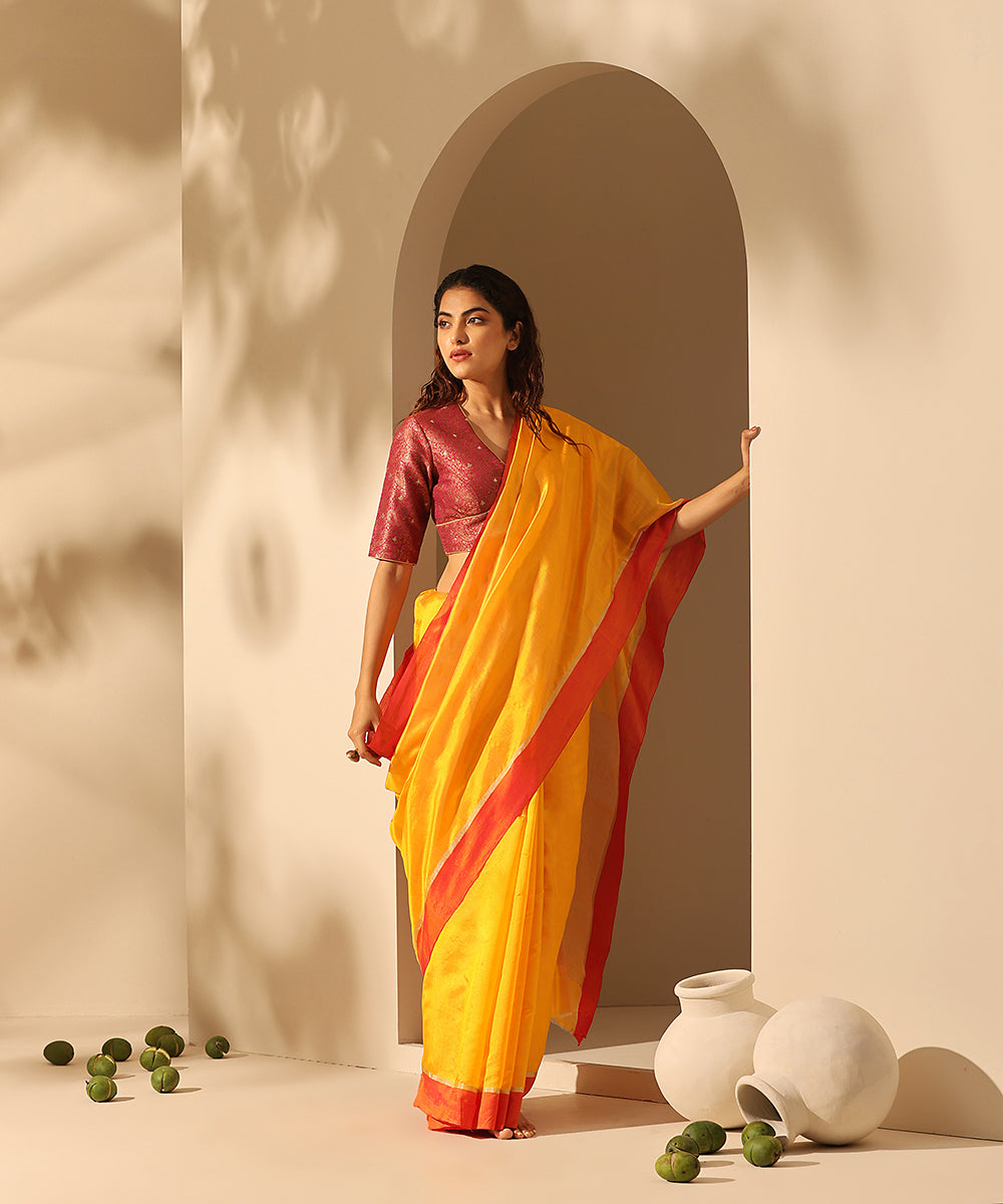 Mustard_Handloom_Plain_Pure_Chanderi_Silk_Saree_With_Border_WeaverStory_02