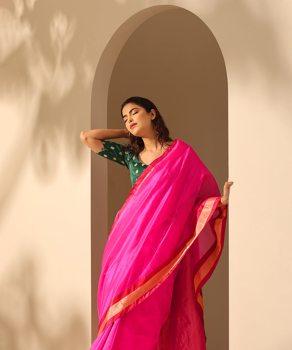 Handloom_Hot_Pink_Plain_Chanderi_Silk_Saree_With_Broad_Zig_Zag_Nakshi_Border_WeaverStory_01