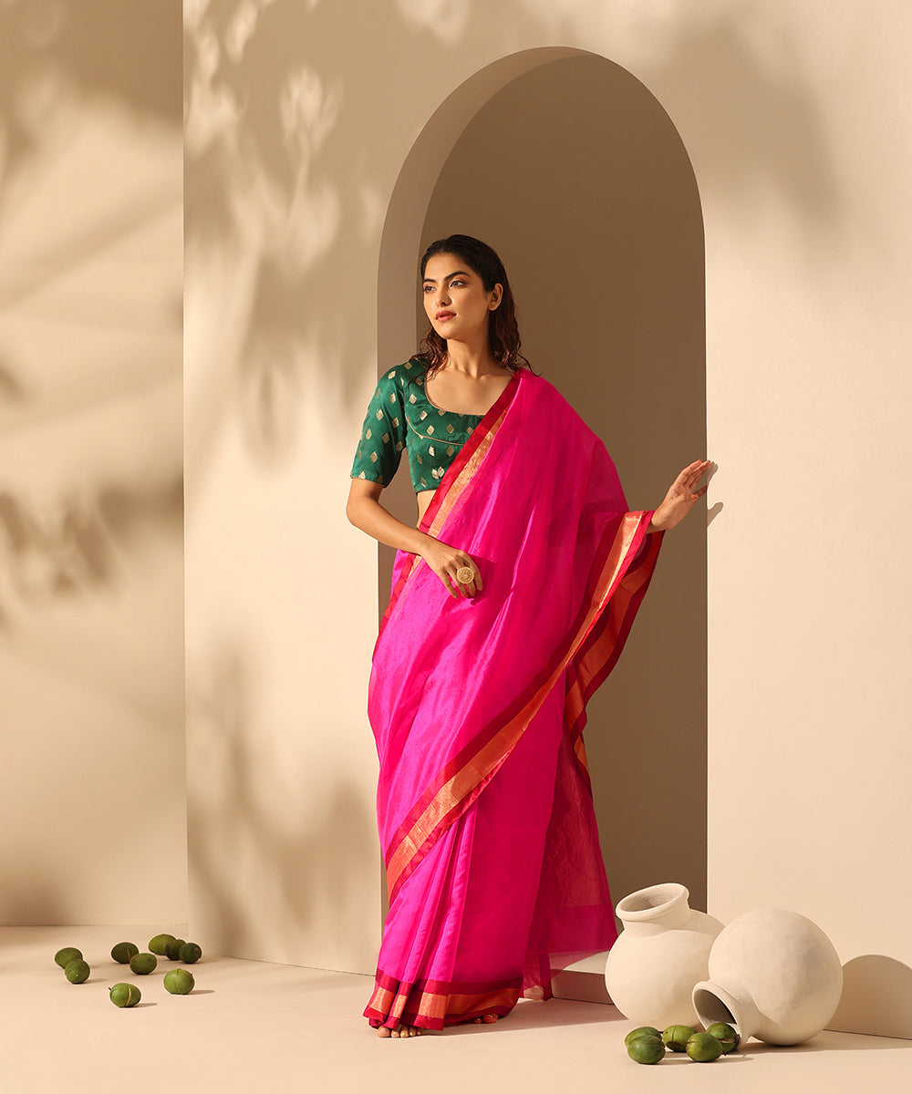 Handloom_Hot_Pink_Plain_Chanderi_Silk_Saree_With_Broad_Zig_Zag_Nakshi_Border_WeaverStory_02