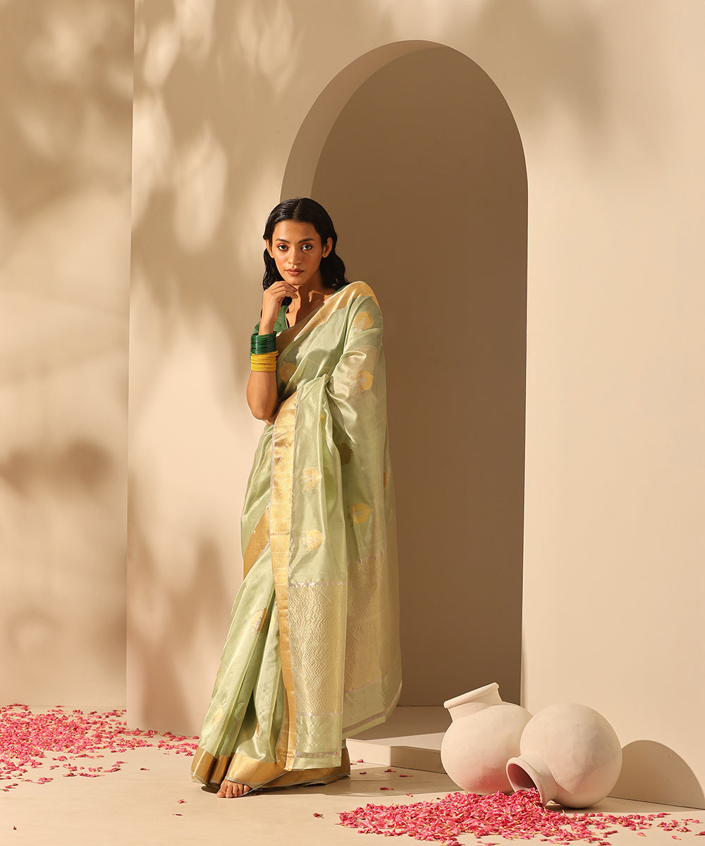 Handloom_Pista_Green_Pure_Chanderi_Silk_Saree_With_Gold_And_Silver_Booti_WeaverStory_02