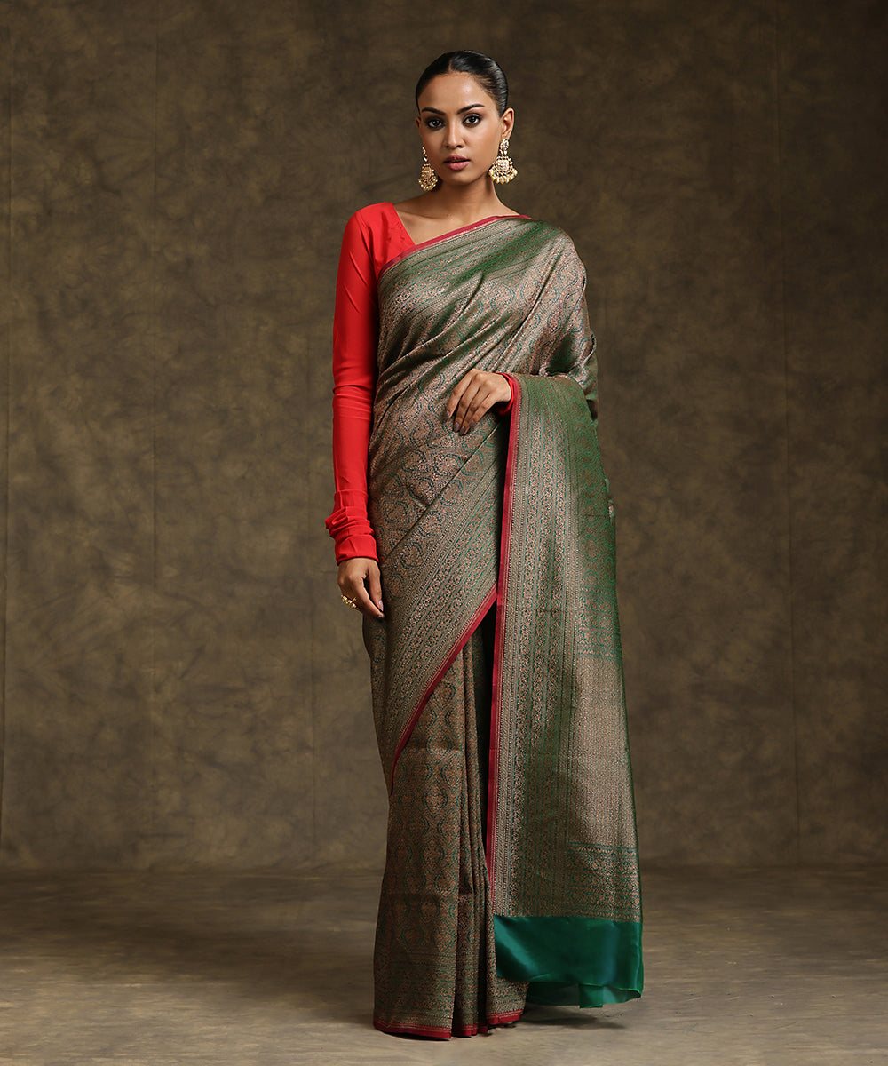 Handloom_Green_Pure_Katan_Silk_Kimkhab_Banarasi_Saree_With_Maroon_Selvedge_WeaverStory_02