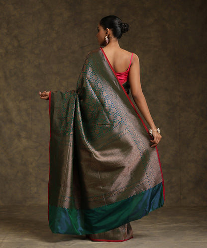 Peacock_Green_Double_Shade_Handloom_Pure_Katan_Silk_Banarasi_Kimkhab_Maroon_Selvedge_Saree_WeaverStory_03