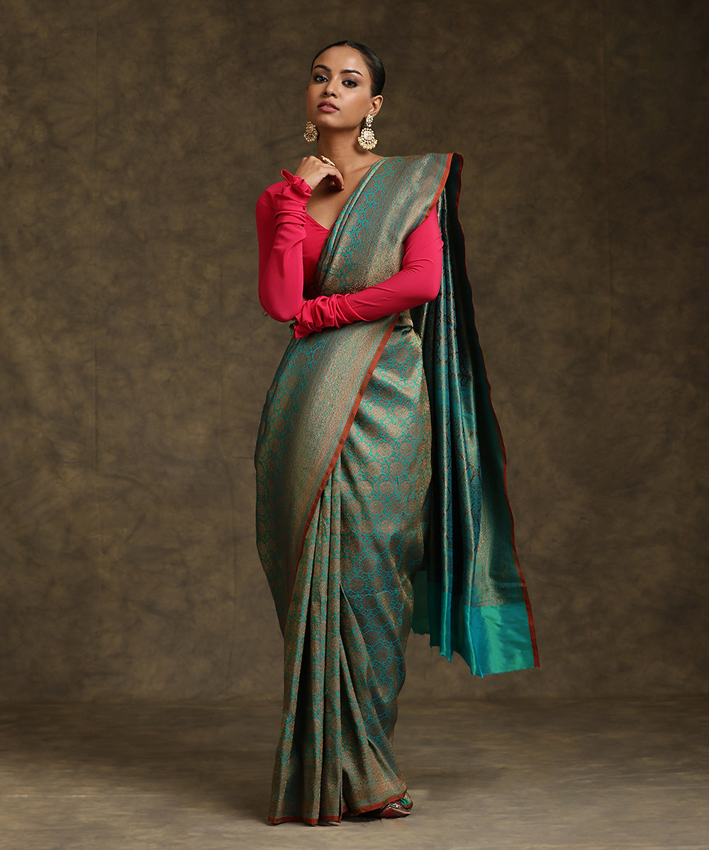 Handloom_Sea_Green_Double_Shade_Pure_Katan_Silk_Kimkhab_Banarasi_Saree_With_Maroon_Selvedge_WeaverStory_02