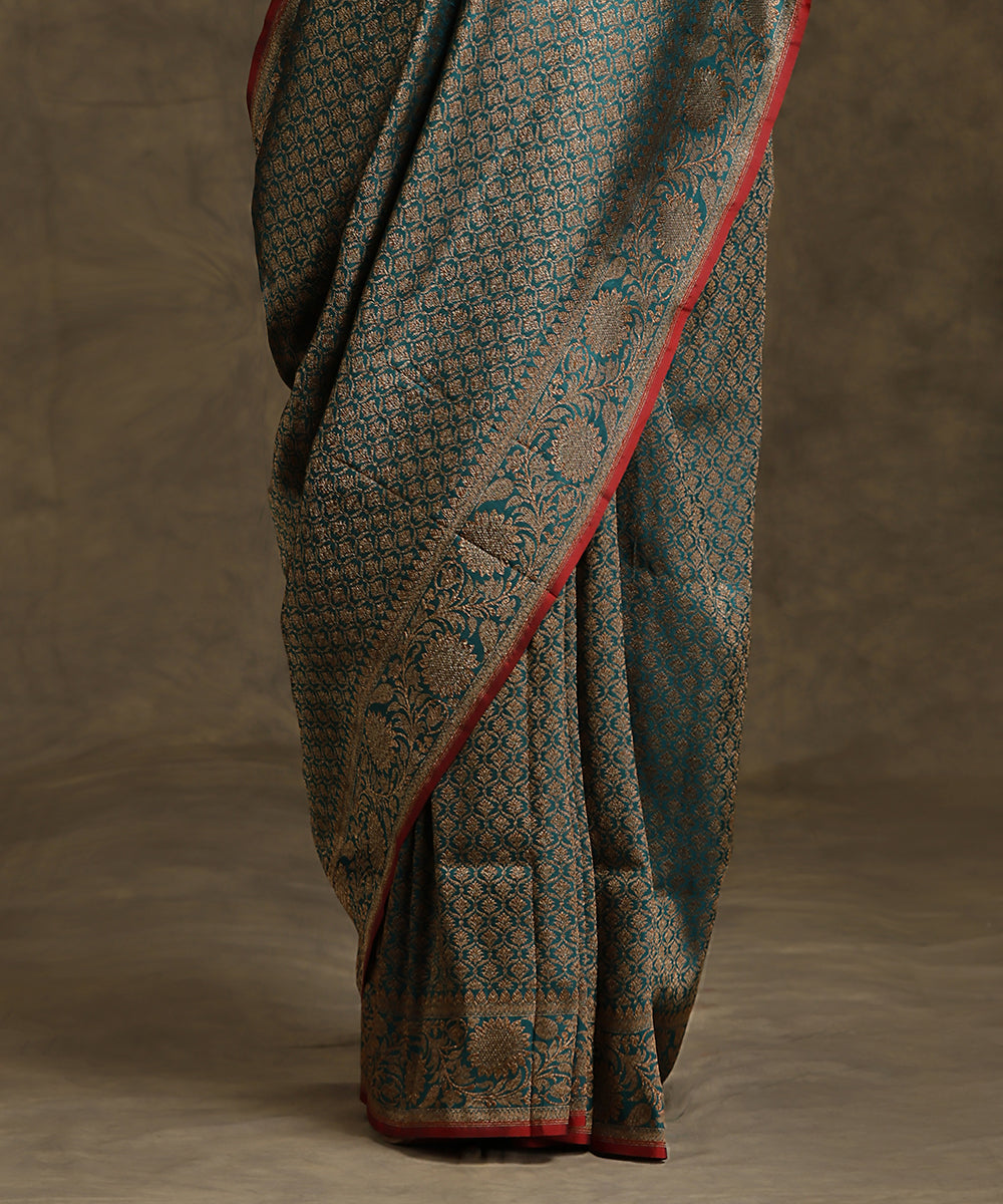 Teal_Green_Handloom_Kimkhab_Pure_Katan_Silk_Banarasi_Saree_With_Maroon_Selvedge_WeaverStory_04