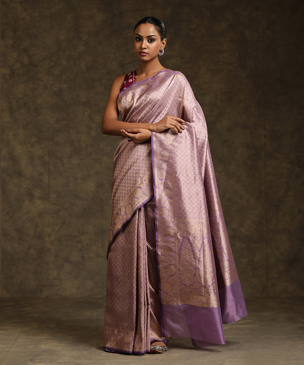 Lavender_Handloom_Pure_Katan_Silk_Banarasi_Kimkhab_Saree_WeaverStory_02