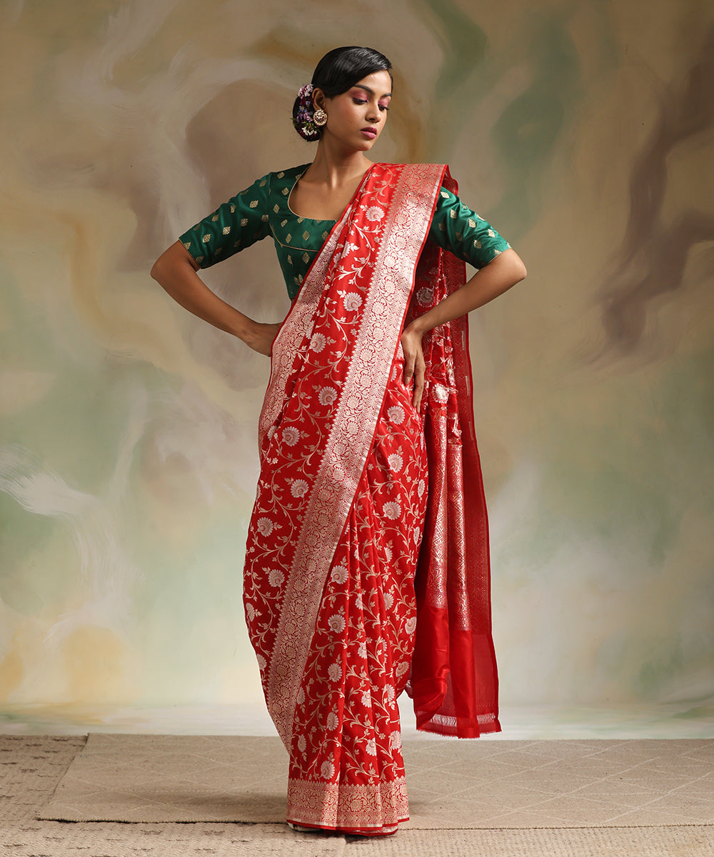 Handloom Bridal Red Kadhwa Booti Banarasi Saree – WeaverStory