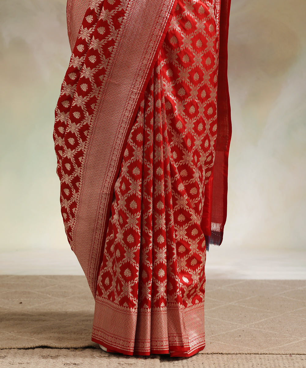 Red_Handloom_Pure_Katan_Silk_Banarasi_Saree_With_All_Over_Gold_Zari_Cutwork_Jaal_WeaverStory_04