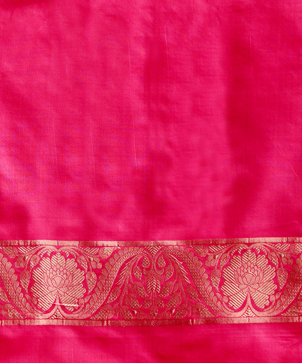 Handloom_Hot_Pink_Pure_Katan_Silk_Banarasi_Saree_With_All_Over_Sona_Rupa_Cutwork_Jaal_WeaverStory_05