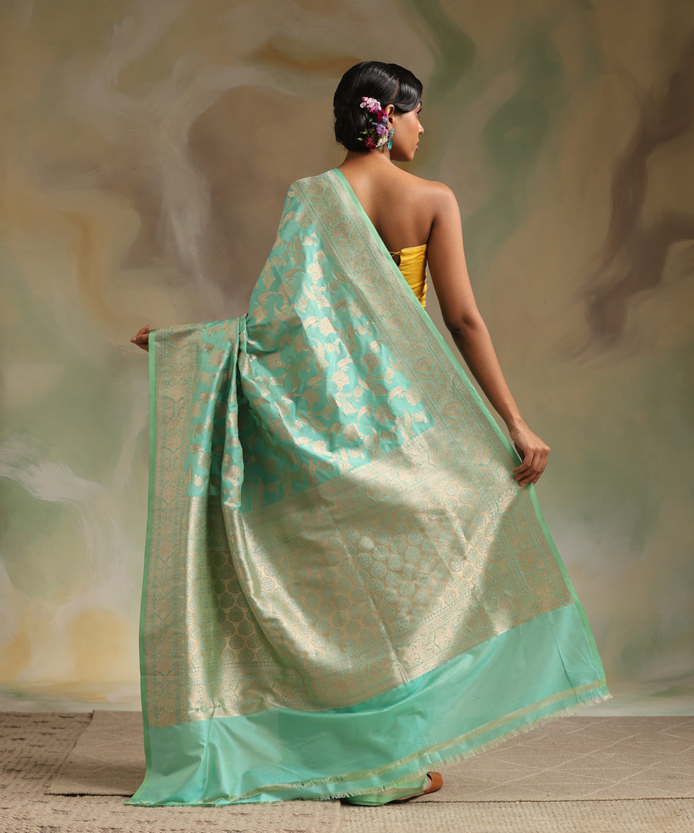 Handloom_Mint_Green_Double_Shade_Pure_Katan_Silk_Banarasi_Saree_With_Jaal_WeaverStory_03