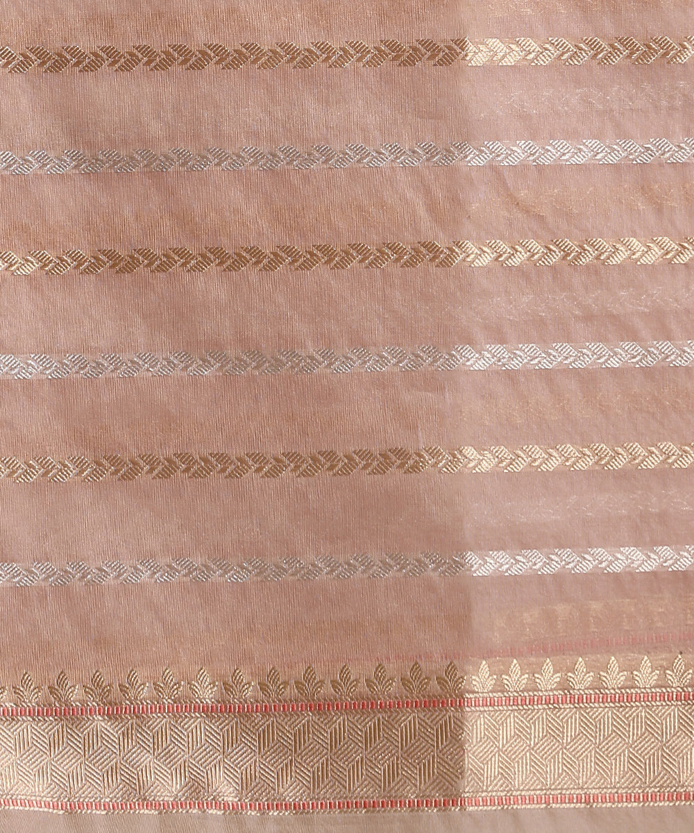 Handloom_Light_Pink_Pure_Kora_Silk_Banarasi_Saree_With_All_Over_Sona_Rupa_Booti_WeaverStory_05