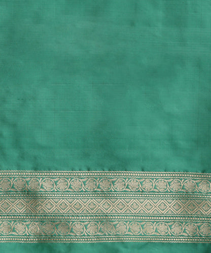 Handloom_Turquoise_Pure_Katan_Silk_Shikargah_Banarasi_Saree_WeaverStory_05