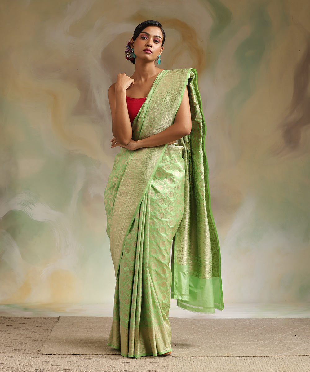 Parrot_Green_Handloom_Pure_Katan_Silk_Banarasi_Saree_With_Cutwork_Jaal_WeaverStory_02