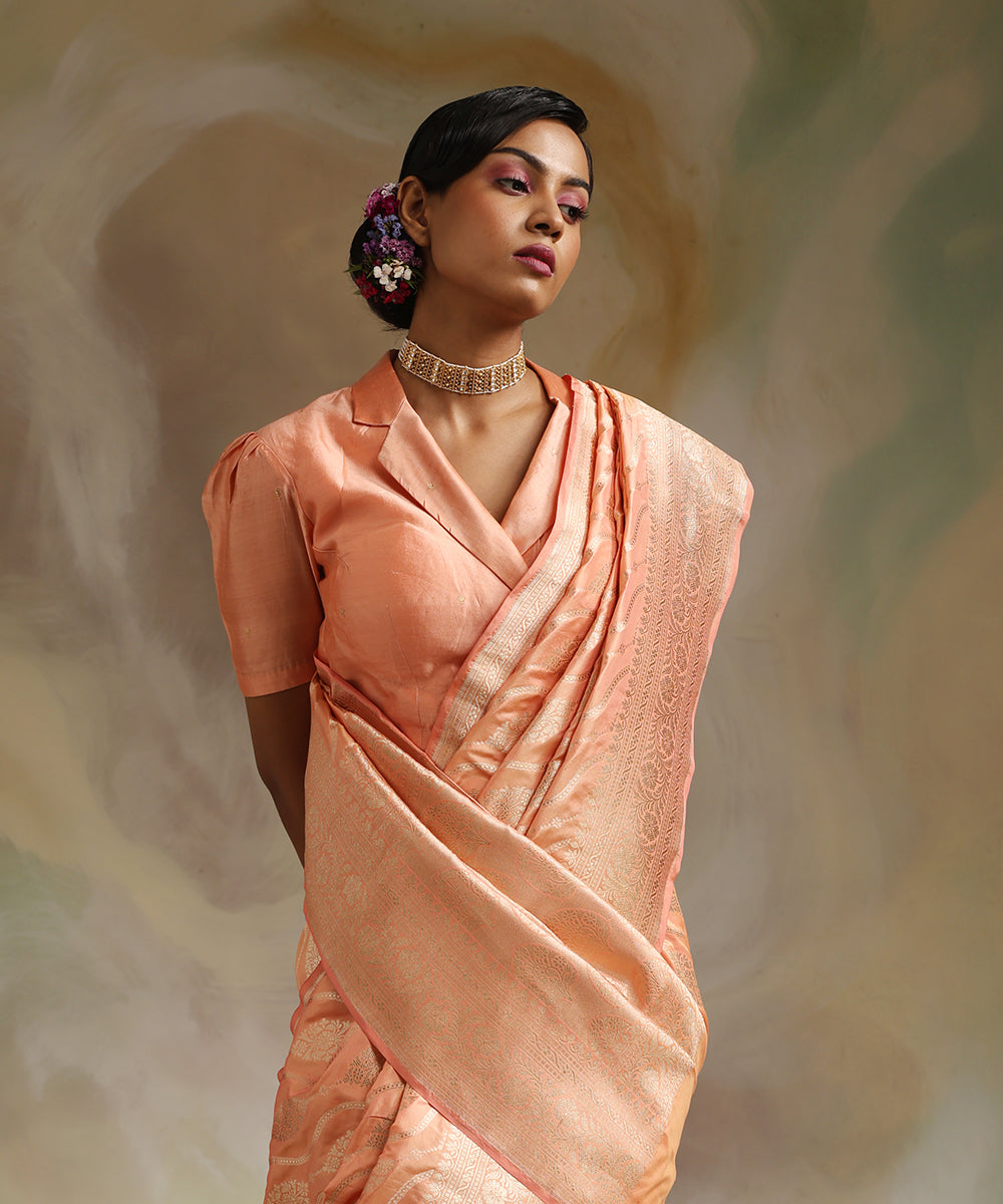 Handloom_Pastel_Peach_Double_Shade_Pure_Katan_Silk_Banarasi_Saree_With_Cutwork_Jaal_WeaverStory_01