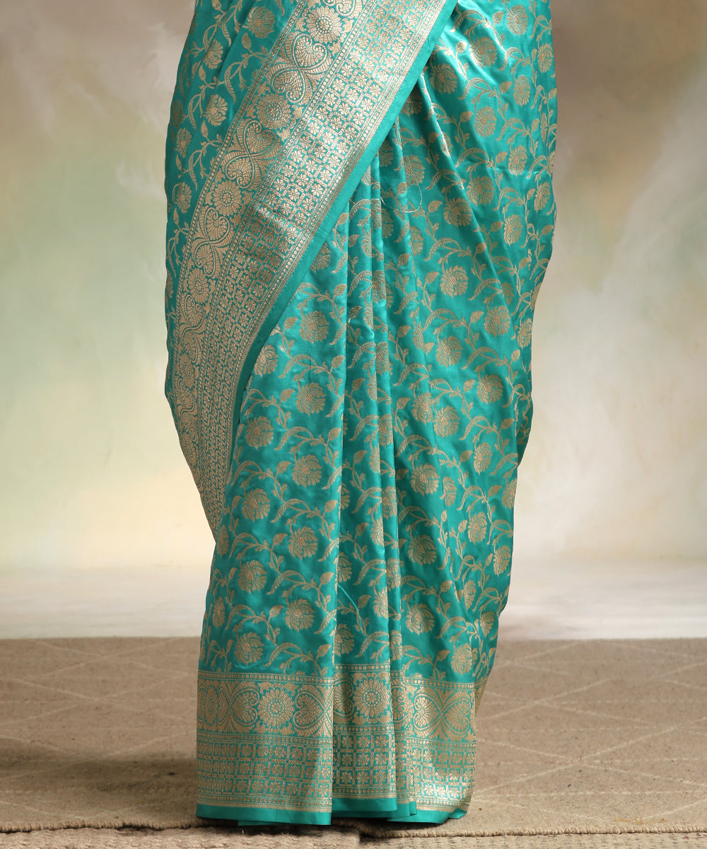Handloom_Turquoise_Pure_Katan_Silk_Banarasi_Saree_With_Cutwork_Jaal_WeaverStory_04