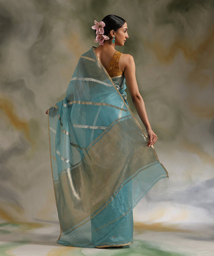 Handloom_Sky_Blue_Pure_Kora_Silk_Banarasi_Saree_With_Sona_Rupa_Aada_Jaal_WeaverStory_03