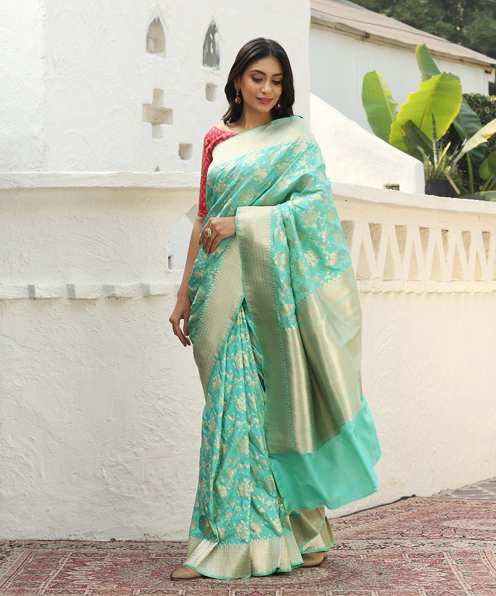 Handloom_Turquise_Pure_Katan_Silk_Banarasi_Saree_With_All_Over_Jaal_WeaverStory_02