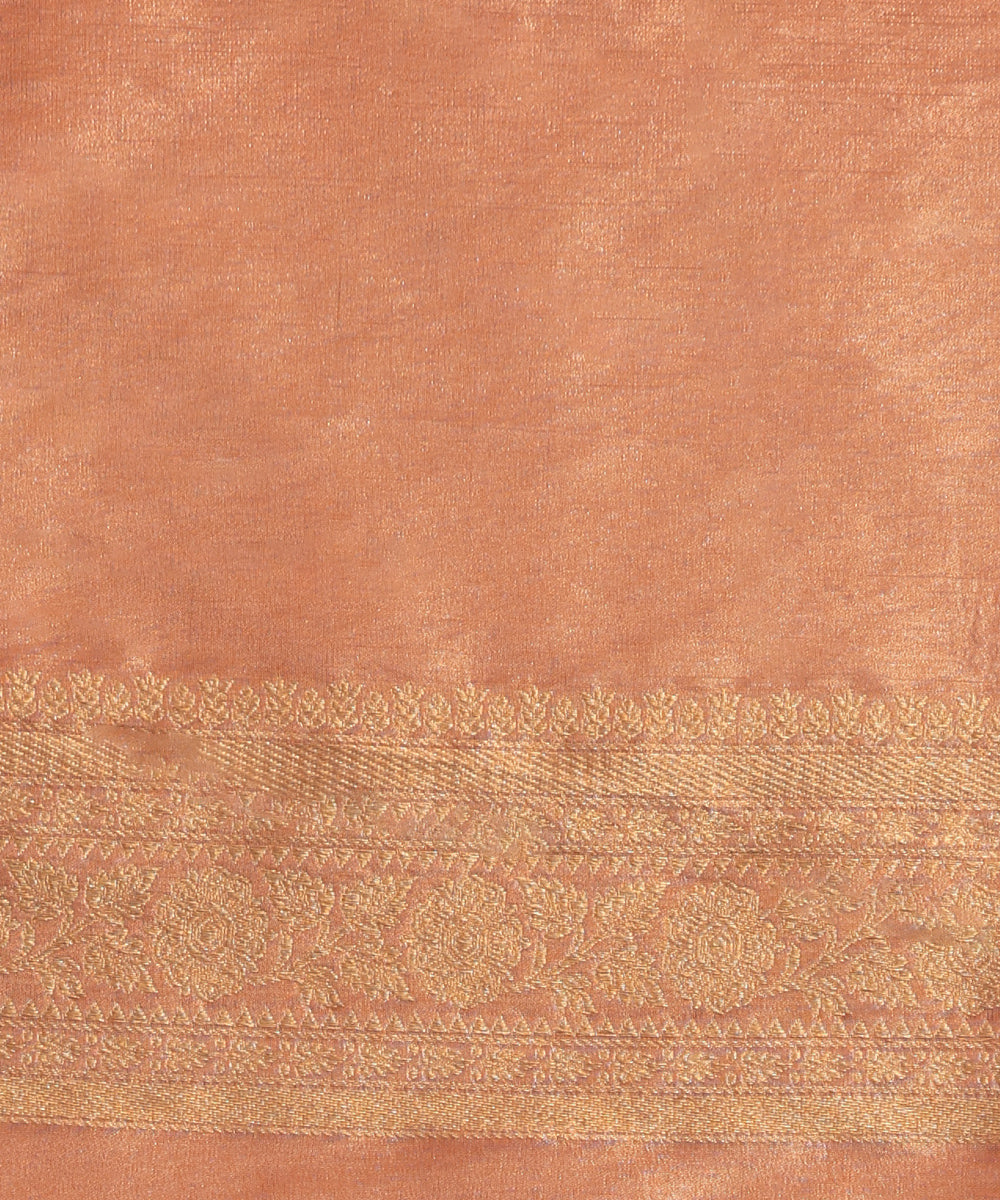 Handloom_Peach_Kimkhab_Pure_Katan_Tissue_Banarasi_Saree_With_Floral_Jaal_WeaverStory_05