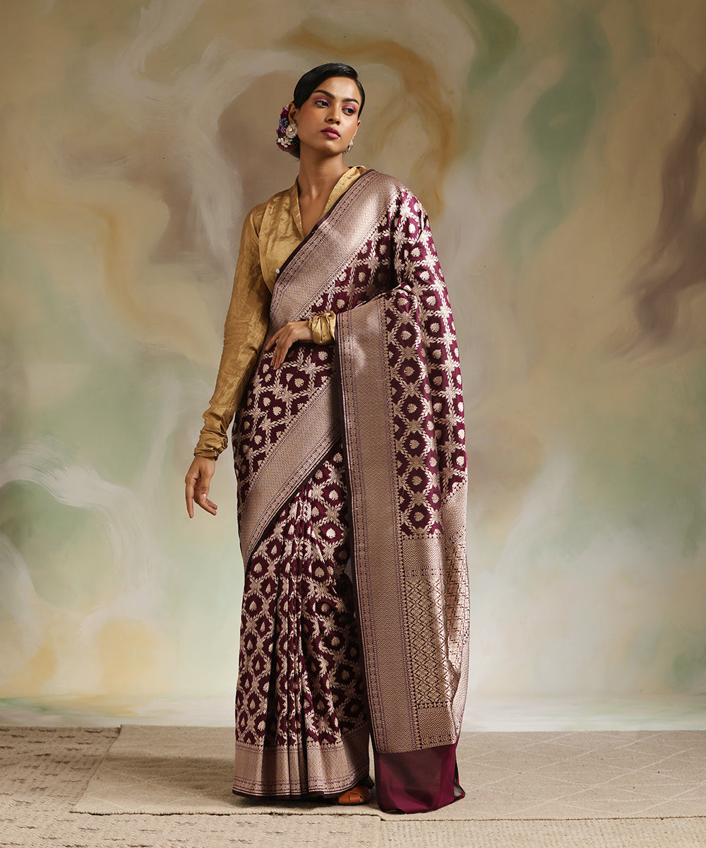 Wine_Handloom_Pure_Katan_Silk_Banarasi_Saree_With_Golden_Cutwork_Jaal_WeaverStory_02