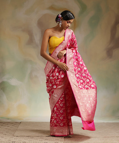 Handloom_Hot_Pink_Double_Shade_Pure_Katan_Silk_Banarasi_Saree_With_Jaal_WeaverStory_02