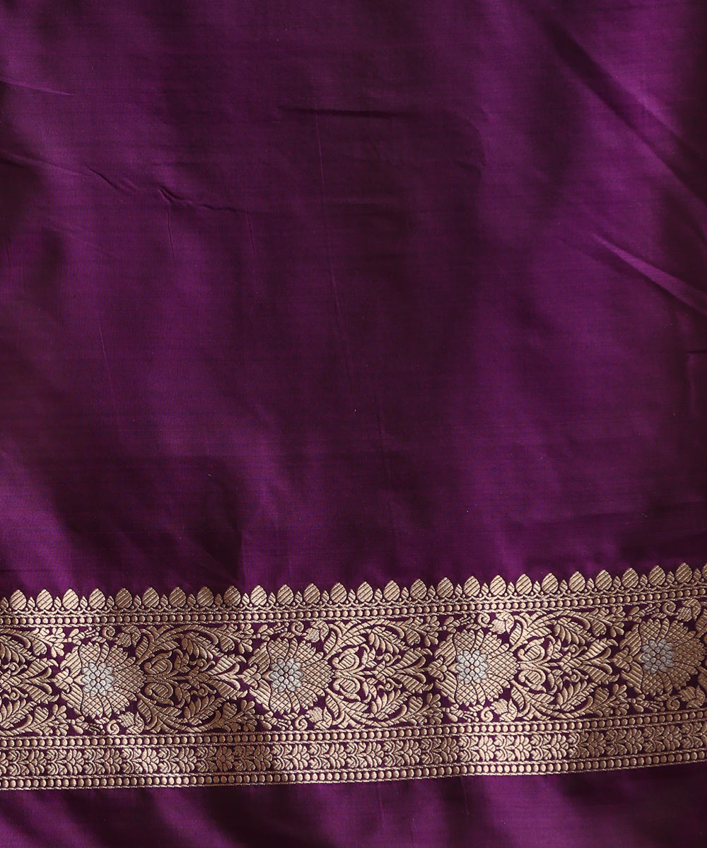Purple_Handloom_Pure_Katan_Silk_Banarasi_Saree_With_Sona_Rupa_Cutwork_Jaal_WeaverStory_05