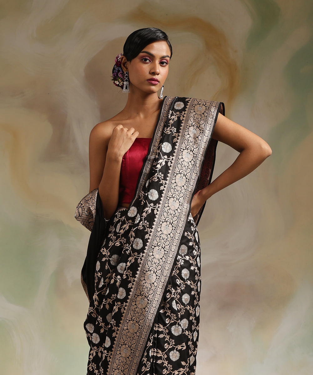 Handloom_Black_Pure_Katan_Silk_Banarasi_Saree_With_Sona_Rupa_Cutwork_Jaal_WeaverStory_01