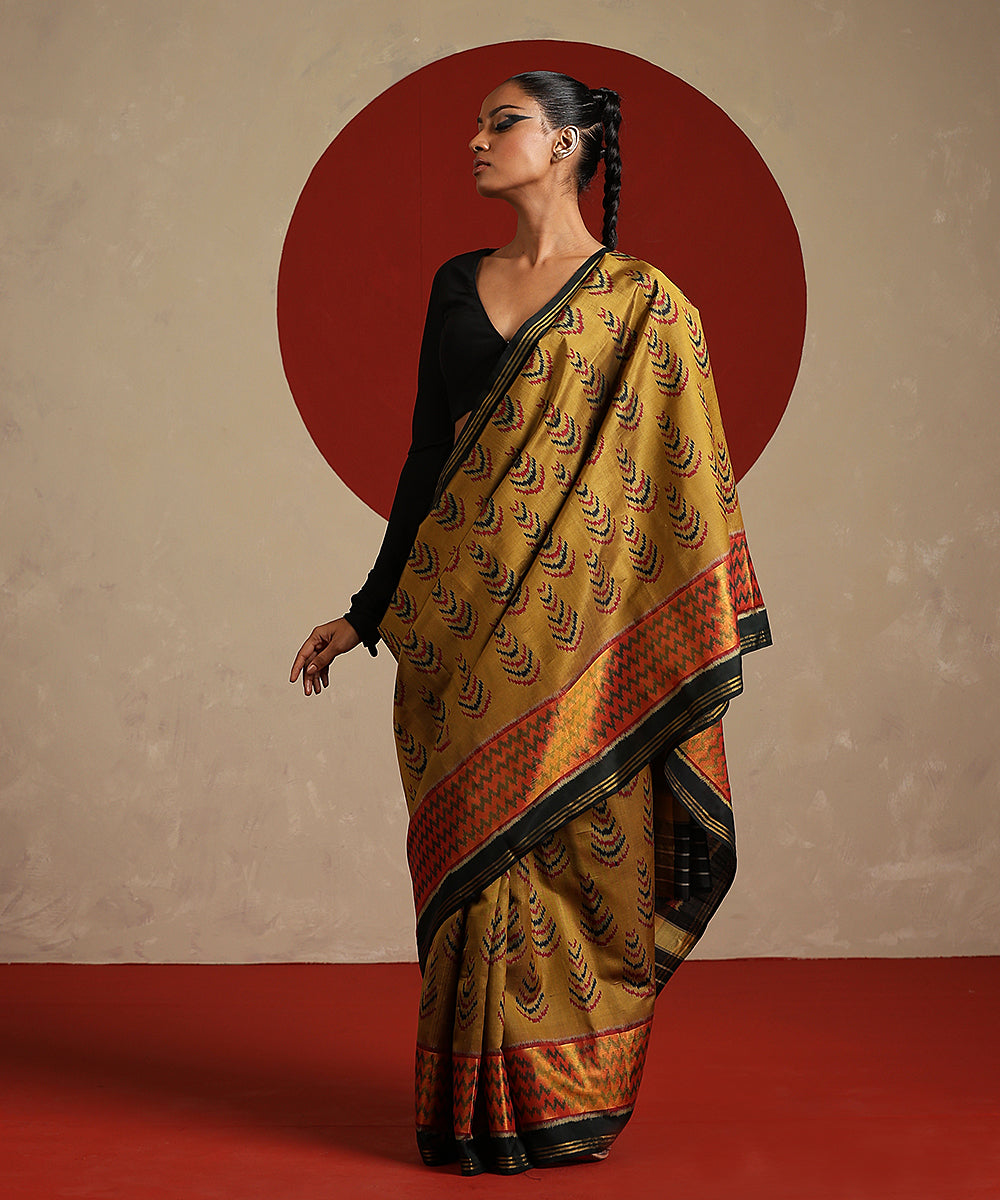 Dark_Mustard_Double_Shade_Handloom_Pure_Mulberry_Silk_Single_Ikat_Patola_Saree_WeaverStory_02