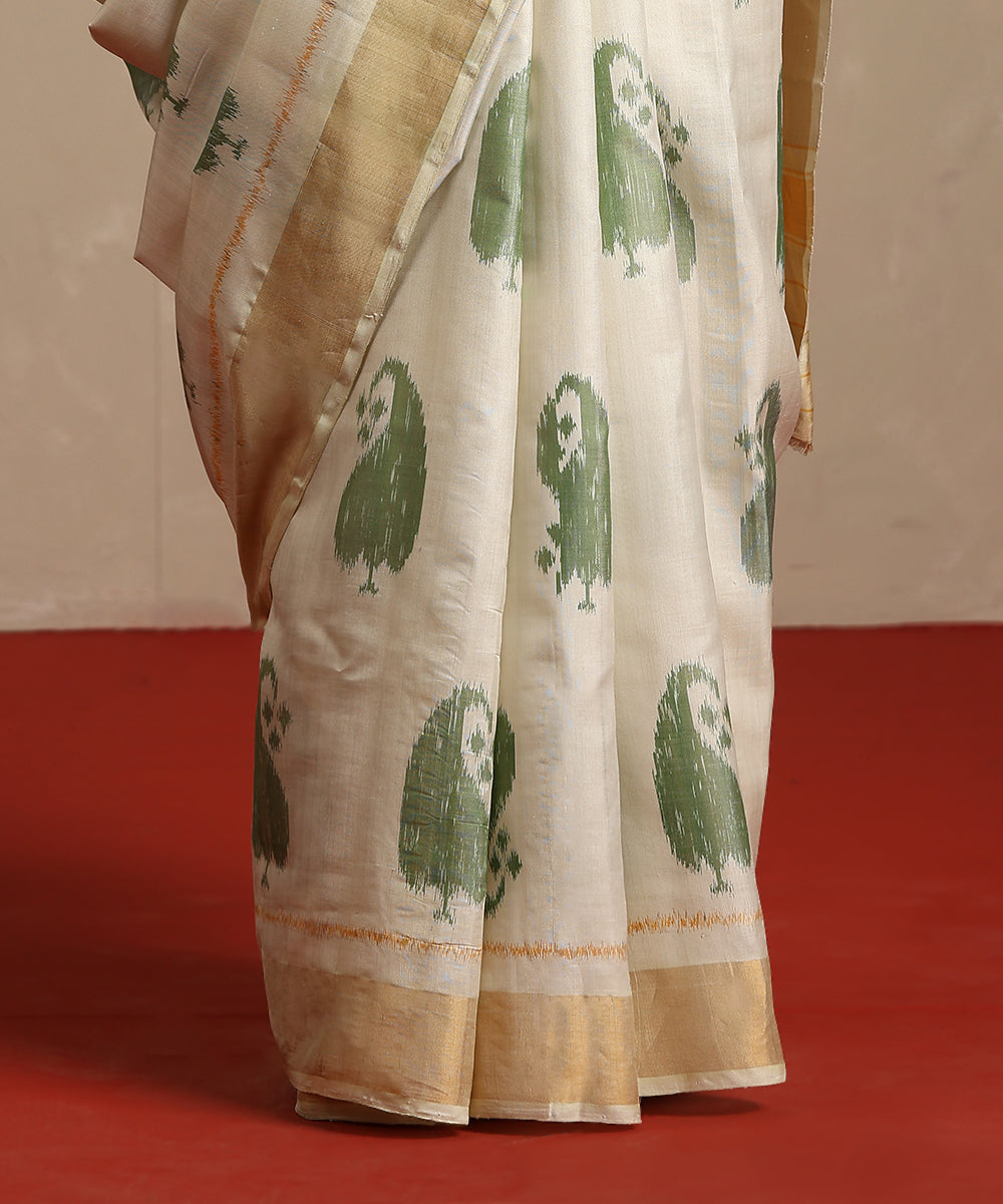 Offwhite_Handloom_Pure_Mulberry_Silk_Single_Ikat_Patola_Saree_WeaverStory_04