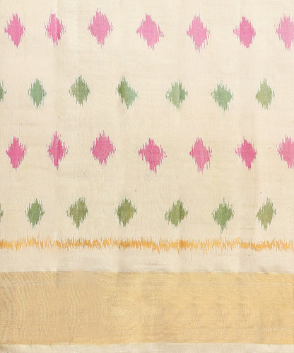 Offwhite_Handloom_Pure_Mulberry_Silk_Single_Ikat_Patola_Saree_WeaverStory_05