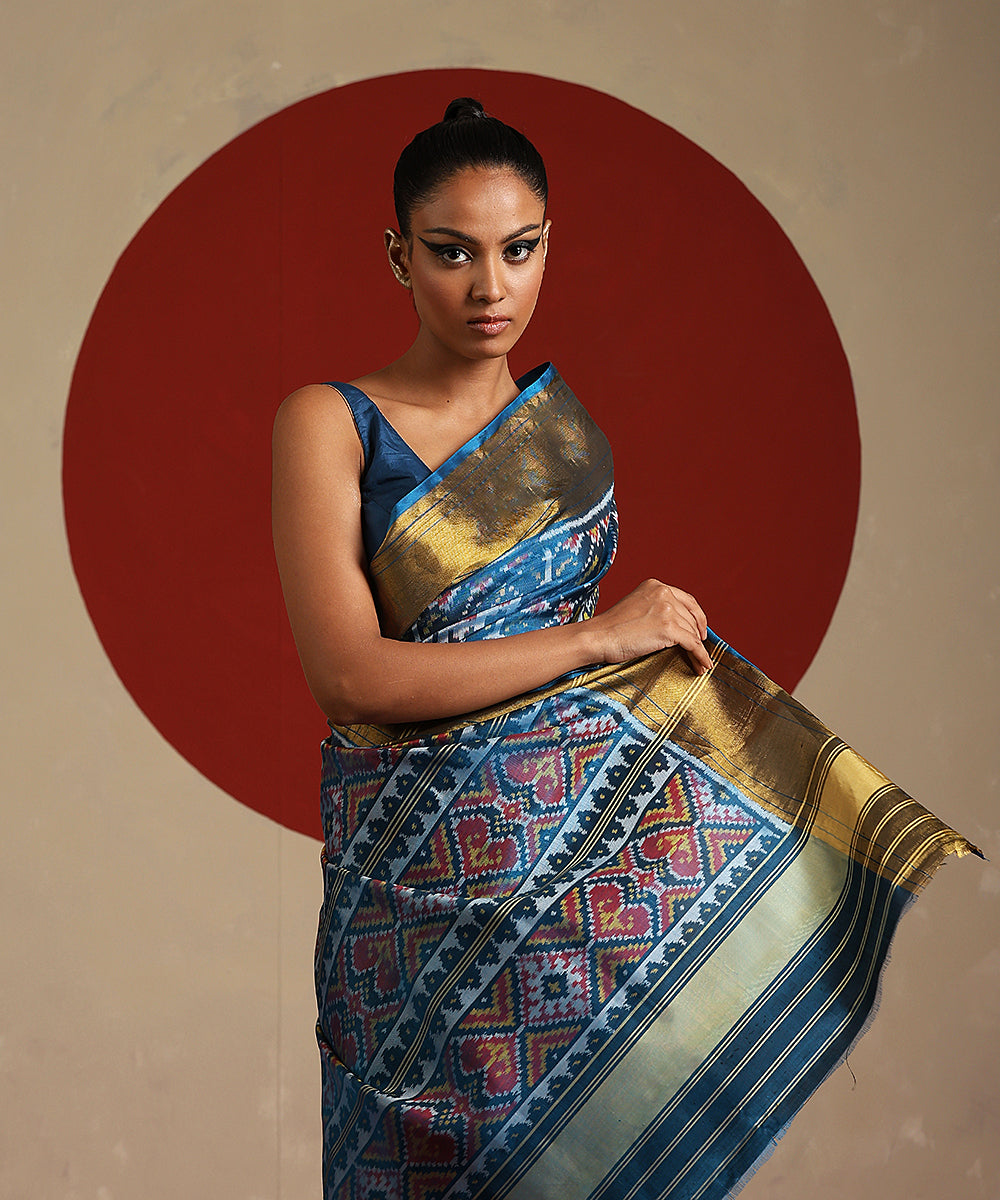 Blue_Double_Shade_Handloom_Pure_Mulberry_Silk_Ikat_Patola_Saree_With_Tissue_Border_WeaverStory_01