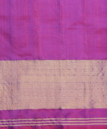 Handloom_Offwhite_And_Purple_Double_Shade_Pure_Mulberry_Silk_Ikat_Patola_Saree_WeaverStory_05
