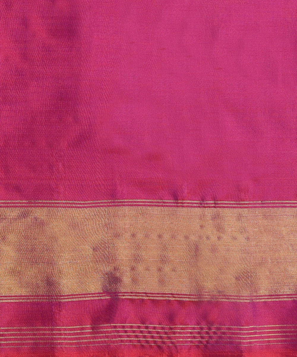 Handloom_Yellow_And_Purple_Double_Shade_Pure_Mulberry_Silk_Ikat_Patola_Saree_WeaverStory_05