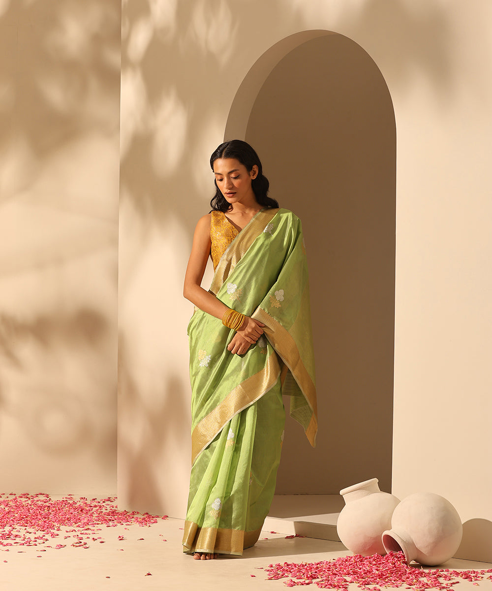 Pastel_Olive_Handloom_Pure_Chanderi_Silk_Saree_With_All_Over_Kadhwa_Sona_Rupa_Gulab_Motif_WeaverStory_02