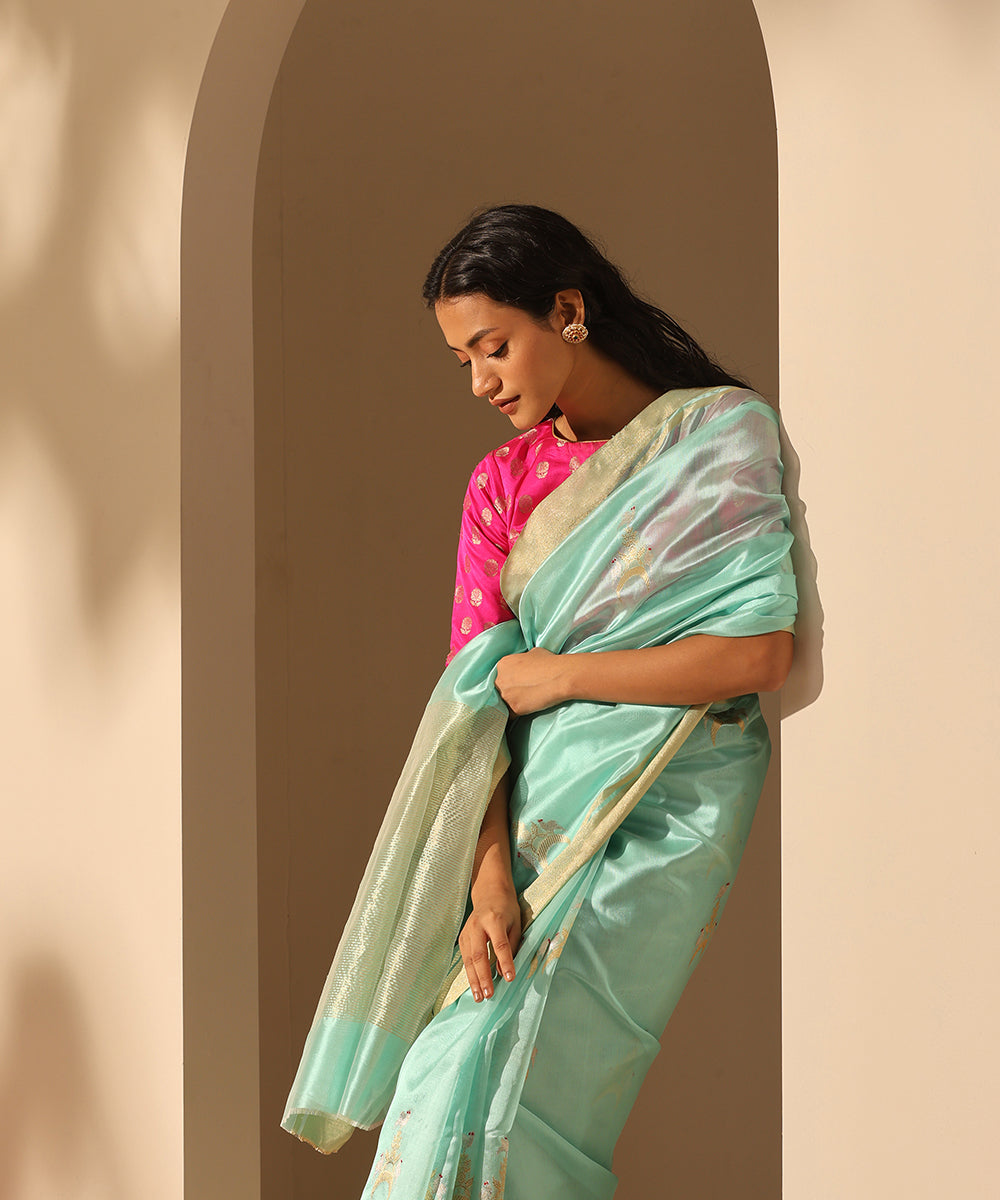 Handloom_Pastel_Sky_Blue_Pure_Chanderi_Silk_Saree_With_All_Over_Chand_And_Chidiyaa_Motif_WeaverStory_01