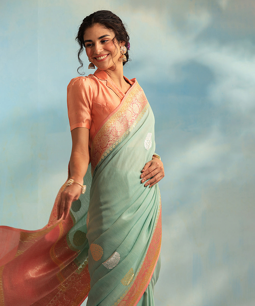 Handloom_Powder_Blue_And_Peach_Pure_Moonga_Silk_Saree_With_All_Over_Sona_Booti_WeaverStory_01