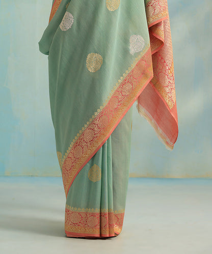 Handloom_Powder_Blue_And_Peach_Pure_Moonga_Silk_Saree_With_All_Over_Sona_Booti_WeaverStory_04