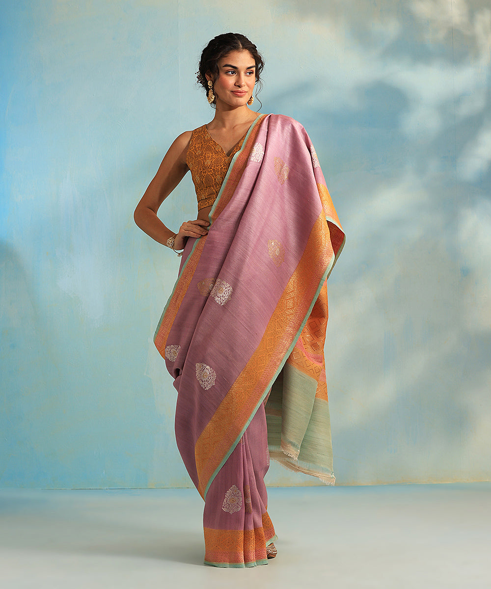 Handloom_Lilac_Pure_Tussar_Silk_Banarasi_Saree_With_Alfi_Kadhwa_Booti_And_Broad_Border_WeaverStory_02