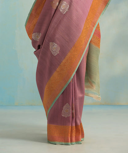 Handloom_Lilac_Pure_Tussar_Silk_Banarasi_Saree_With_Alfi_Kadhwa_Booti_And_Broad_Border_WeaverStory_04