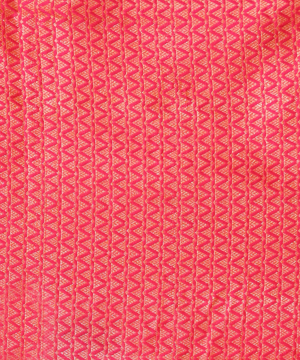 Handloom_Hot_Pink_Pure_Katan_Silk_Banarasi_Saree_With_Meenakari_Border_WeaverStory_05