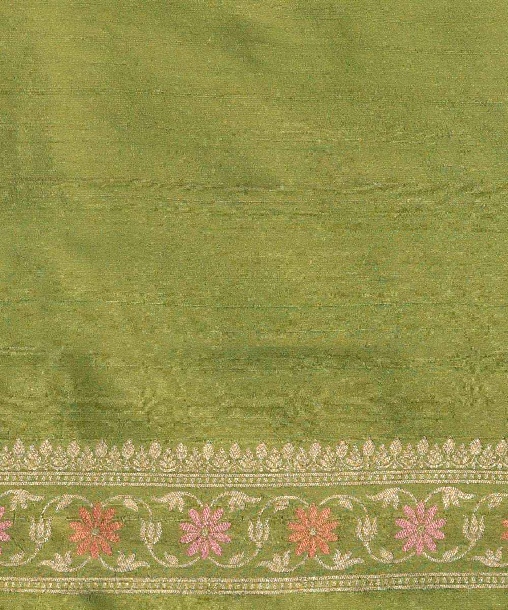 Handloom_Yellow_Pure_Tussar_Georgette_Banarasi_Saree_With_Floral_Border_WeaverStory_05