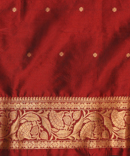 Maroon_And_Gold_Handloom_Pure_Tissue_Silk_Banarasi_Saree_With_Antique_Zari_WeaverStory_05