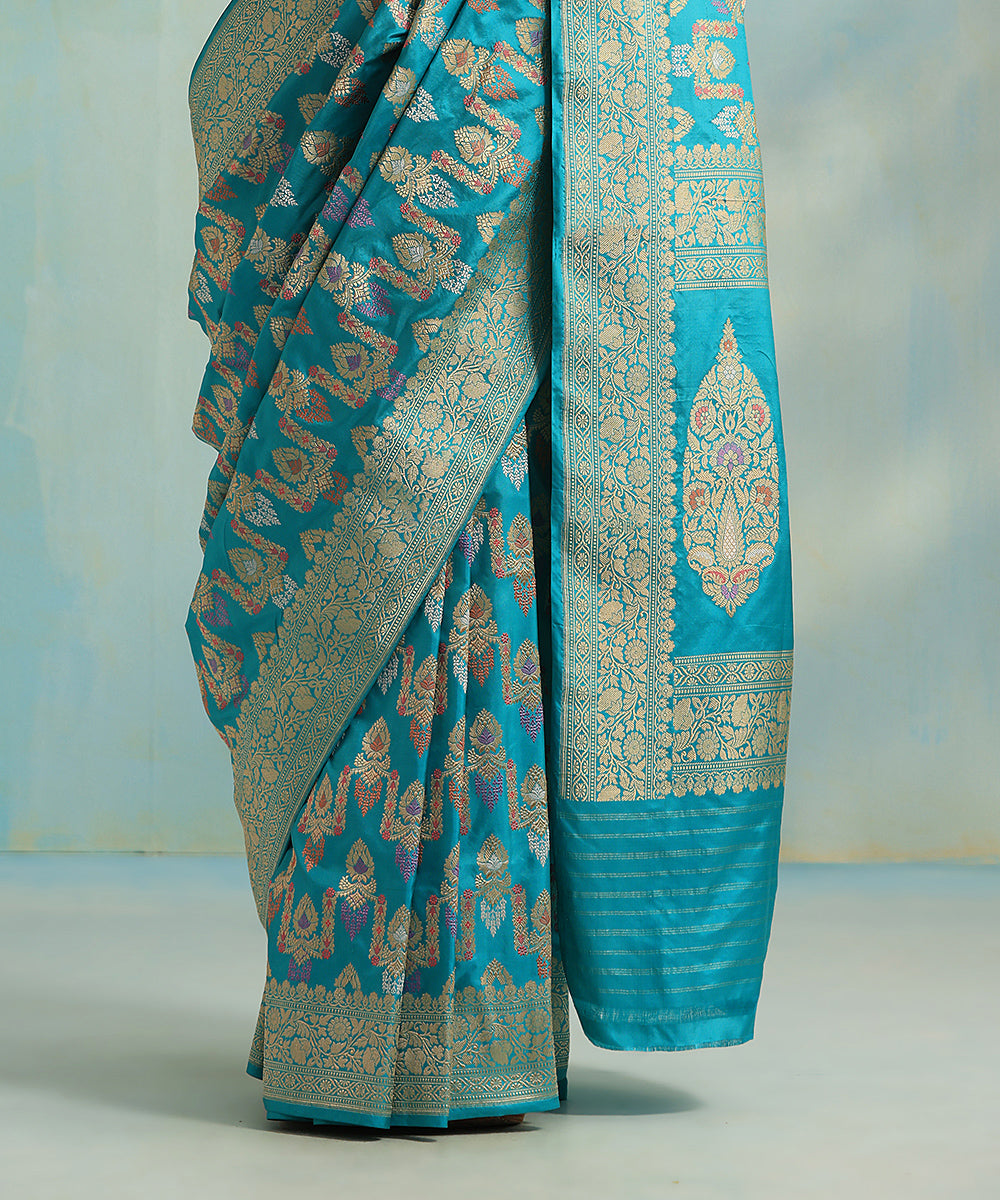 Handloom_Turquoise_Blue_Pure_Katan_Silk_Banarasi_Saree_With_Kadhwa_Jangla_And_Sona_Rupa_Zari_WeaverStory_04