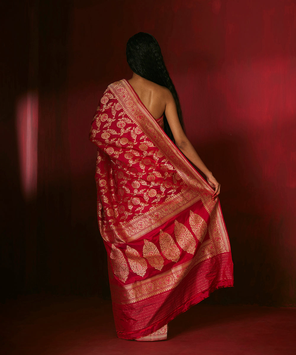 Handloom_Red_Pure_Katan_Silk_Banarasi_Saree_With_Meenakari_WeaverStory_03