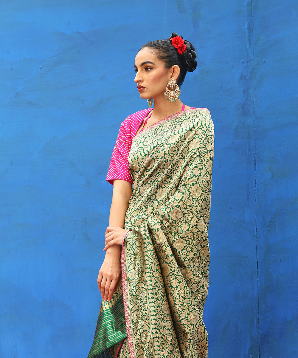 Green_Handloom_Pure_Katan_Silk_Banarasi_Saree_With_Kadhwa_Border_And_Purple_Selvedge_WeaverStory_01