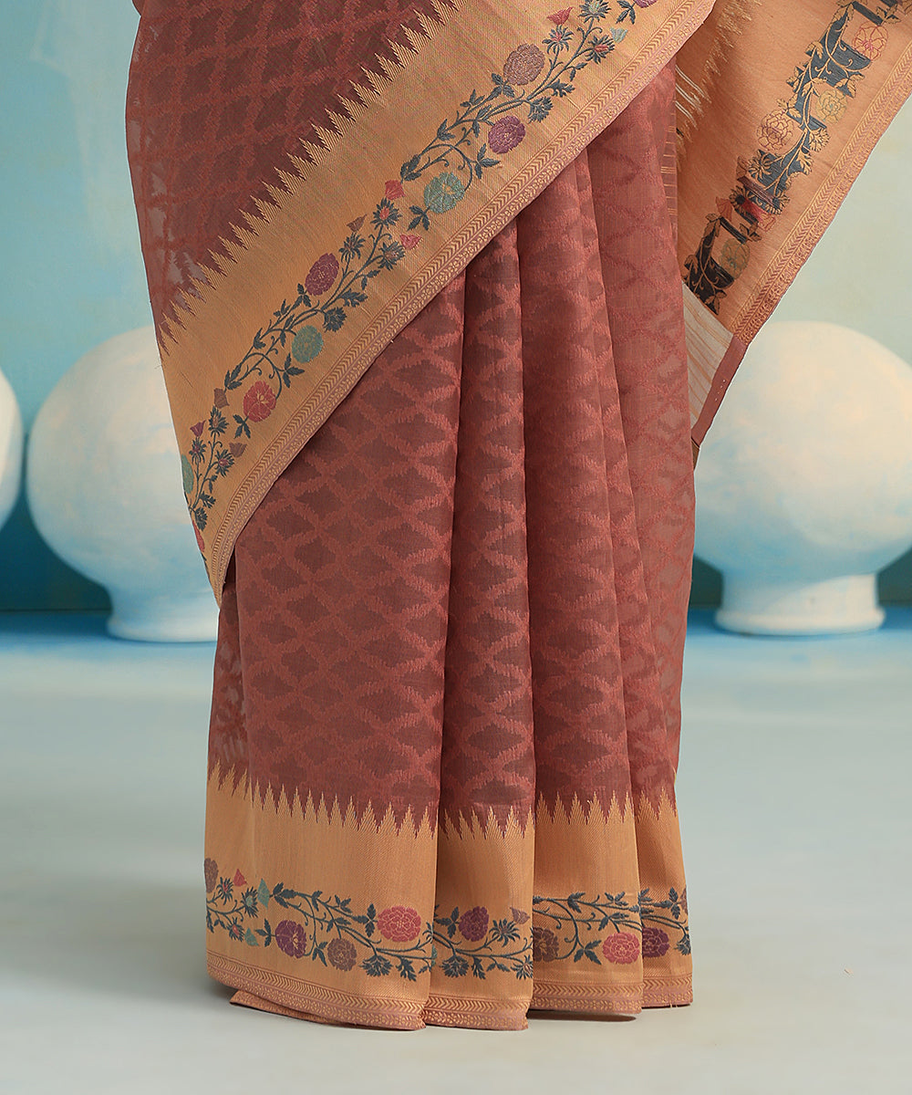 Dusty_Pink_Handloom_Pure_Kora_Silk_Banarasi_Saree_With_Resham_Floral_Border_WeaverStory_04