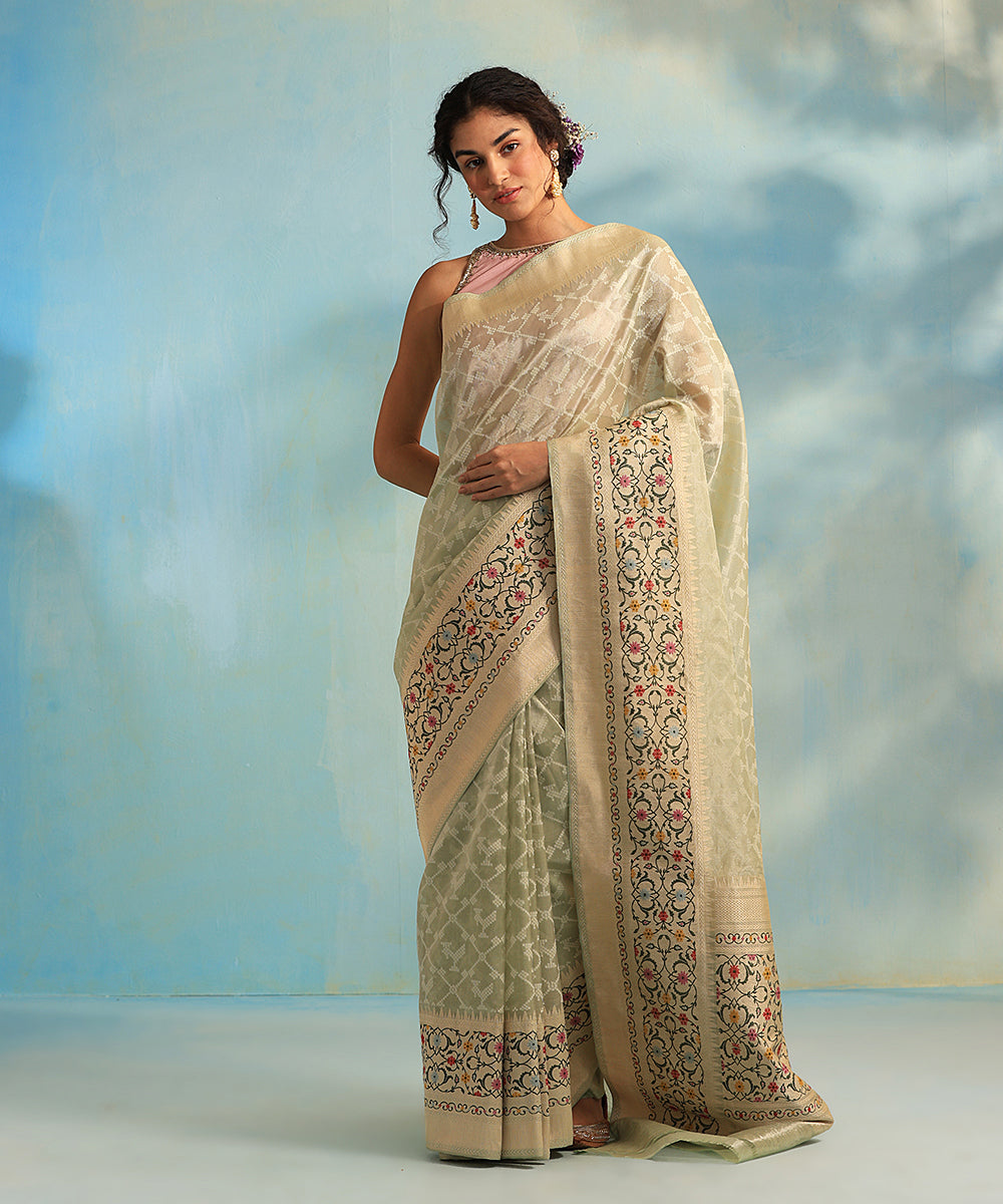 Light_Green_Handloom_Pure_Tissue_Silk_Patola_Banarasi_Saree_With_Meenakari_Border_WeaverStory_02