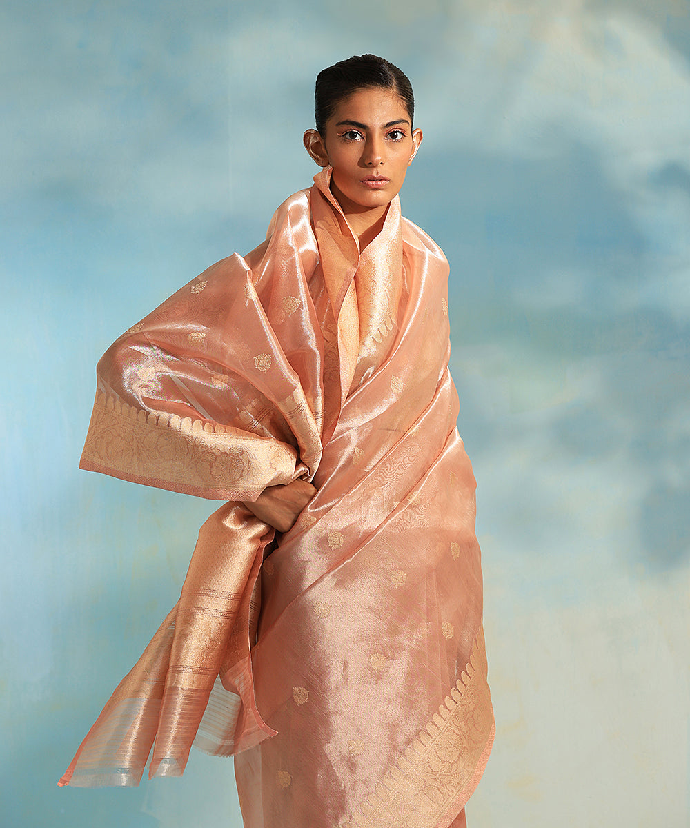 Light_Peach_And_Gold_Pure_Kora_Tissue_Banarasi_Saree_With_Kadhwa_Booti_WeaverStory_01