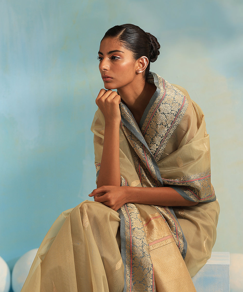 Pista_Green_Handloom_Pure_Kora_Silk_Banarasi_Saree_With_Kadhwa_Booti_WeaverStory_01